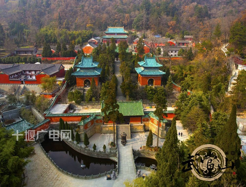 武當(dāng)山最新資訊與科技前沿之旅，高科技產(chǎn)品與武當(dāng)之韻的體驗(yàn)之旅