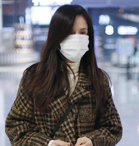 李若彤最新動態(tài)揭秘，小巷深處的獨特風情小店探秘之旅